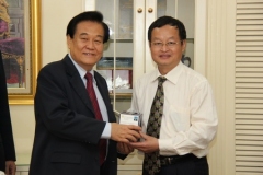 mou-Faculty-of-Business-Administration-Guangxi-University-22