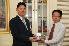 mou-Faculty-of-Business-Administration-Guangxi-University-24