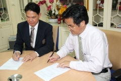 mou-Faculty-of-Business-Administration-Guangxi-University-28