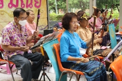 ภาพถ่ายบรรยากาศกิจกรรมดนตรีไทย ลานรมณีย์